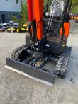MINIEXCAVATOR MACAO STX17 MOTOR KUBOTA IN 3 CILINDRII SENILE EXTENSIBILE - imagine 2